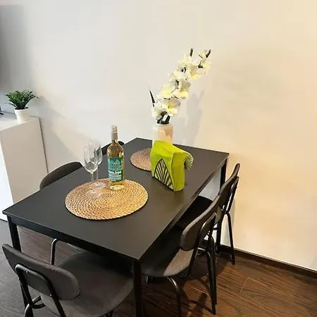 Hochwertige Διαμέρισμα *